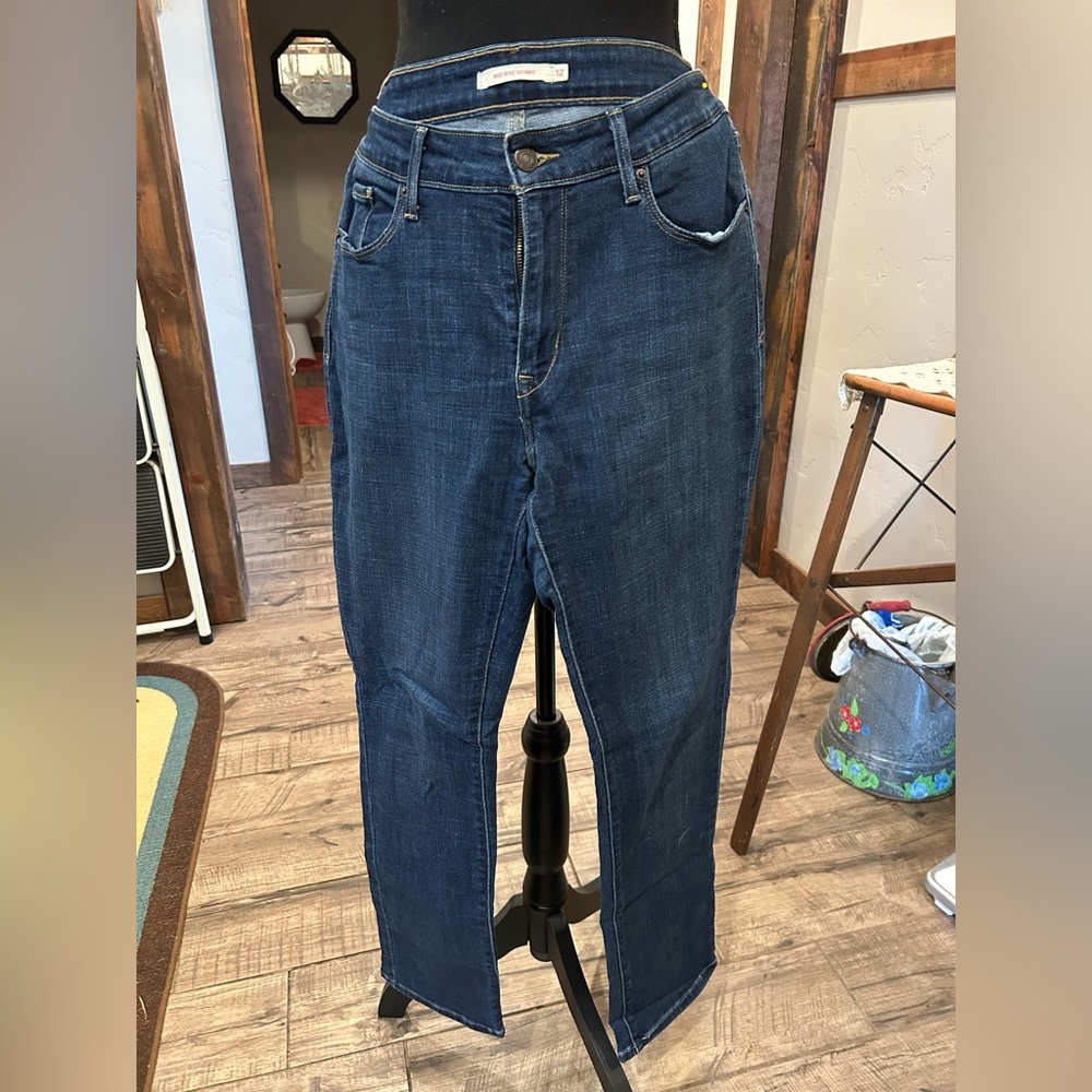 Levi's Classic Blue Straight Leg Jeans
